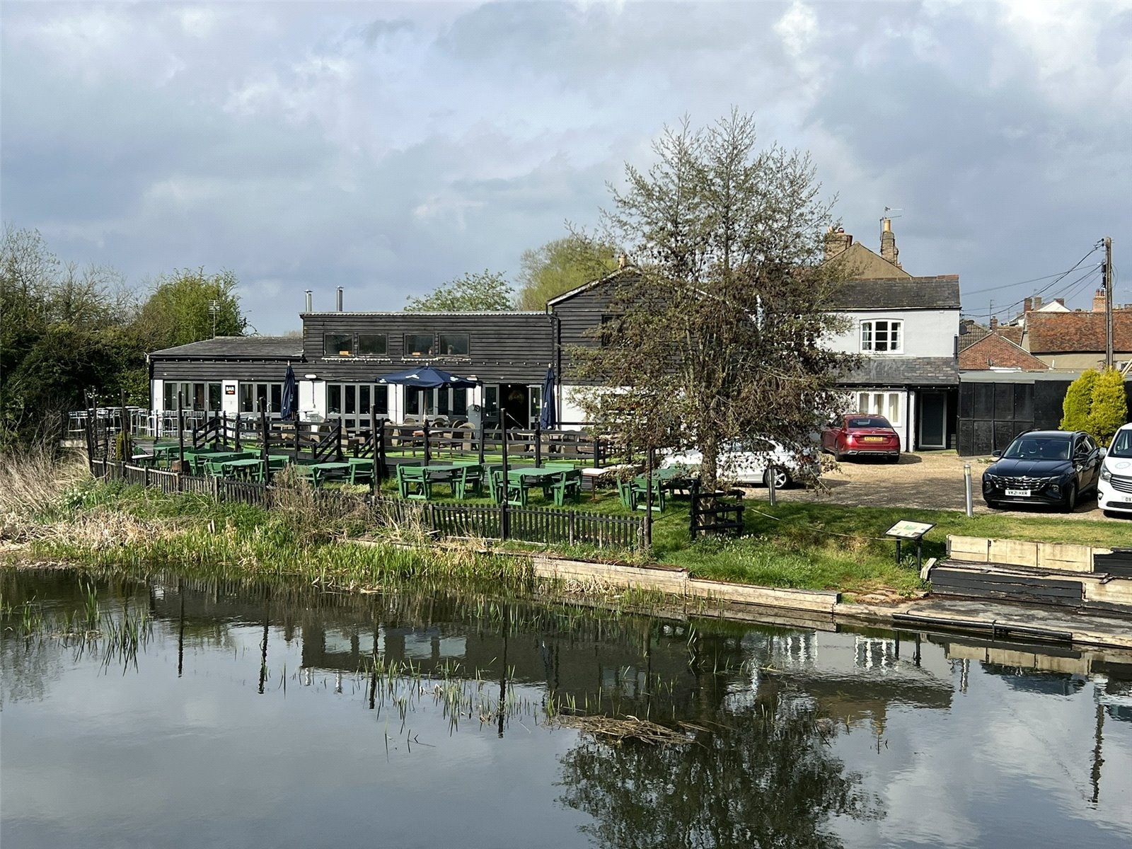 Cross St, Sudbury for sale Primary Photo- Image 1 of 23