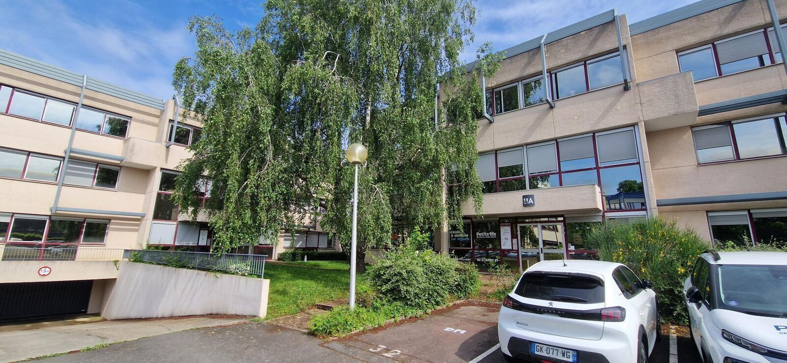 Office in Rennes for sale Building Photo- Image 1 of 7