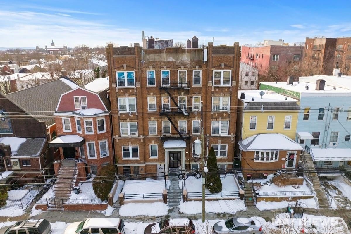 201 Claremont Ave, Jersey City, NJ for sale Primary Photo- Image 1 of 6