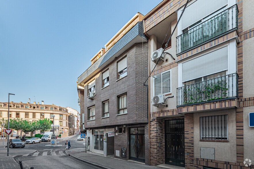 Calle San Agustín, 3, Las Rozas de Madrid, Madrid à louer - Photo du bâtiment - Image 2 de 2