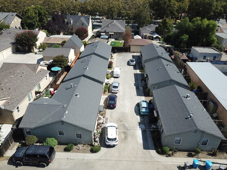 1 Hodel Dr, Hollister, CA à vendre - Photo du bâtiment - Image 1 de 16