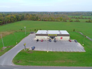 Plus de détails pour 2301 Route 37, Fort Covington, NY - Vente au détail à vendre