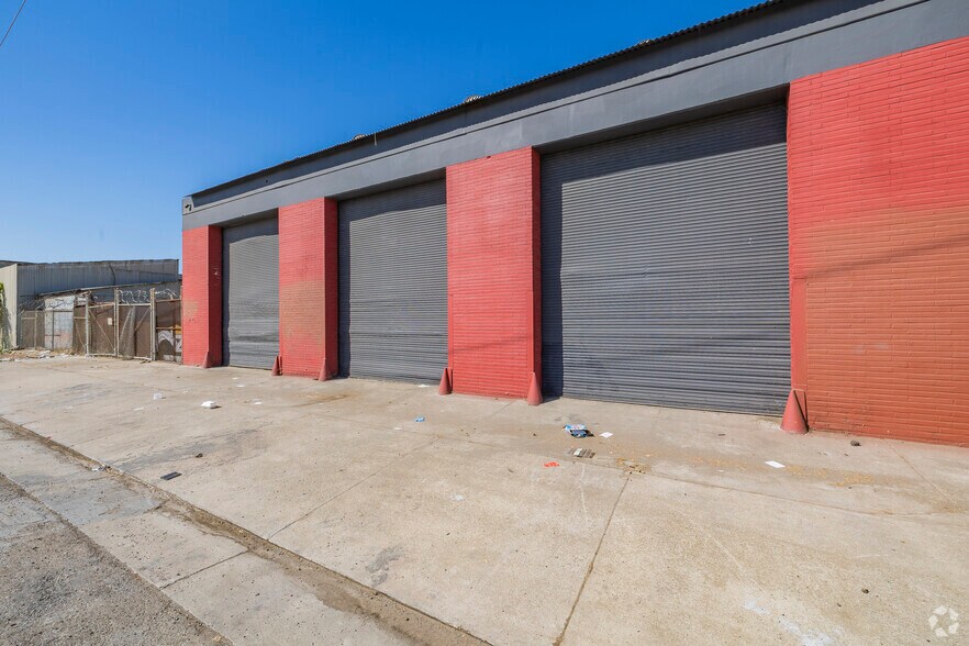 711 S Madison Ave, Stockton, CA à vendre - Photo du bâtiment - Image 2 de 13