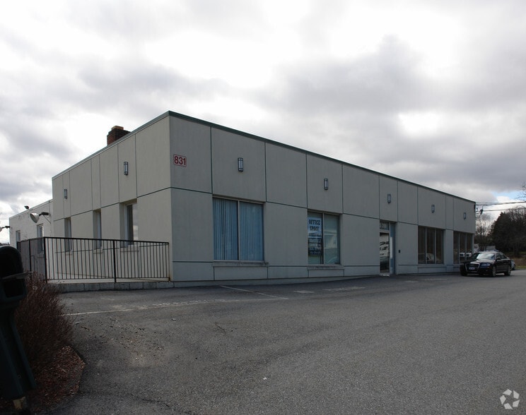 831 Little Britain Rd, New Windsor Township, NY for lease - Building Photo - Image 2 of 6