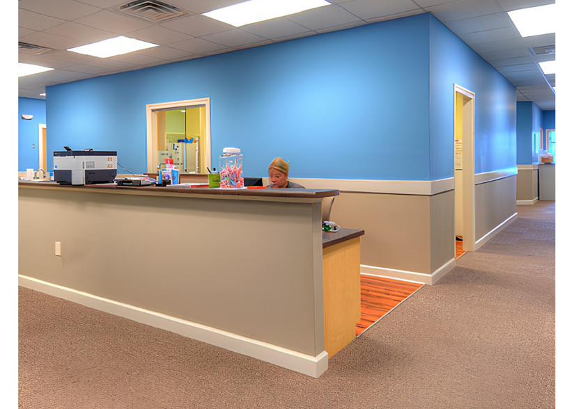 841 S Buncombe Rd, Greer, SC for lease - Building Photo - Image 3 of 9