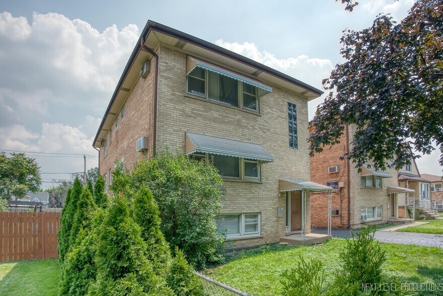 1619 N 35th Ave, Melrose Park, IL à vendre - Photo du bâtiment - Image 3 de 36