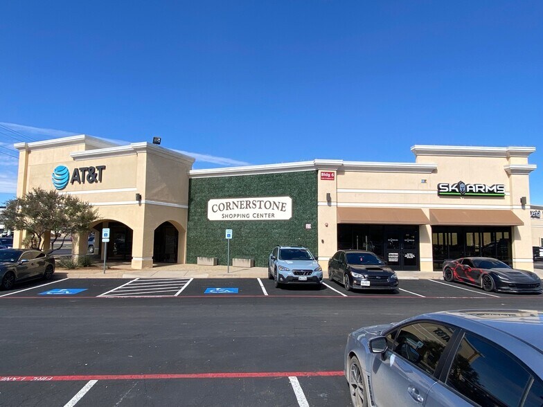 4400 N Midland Dr, Midland, TX à louer - Photo du bâtiment - Image 3 de 15