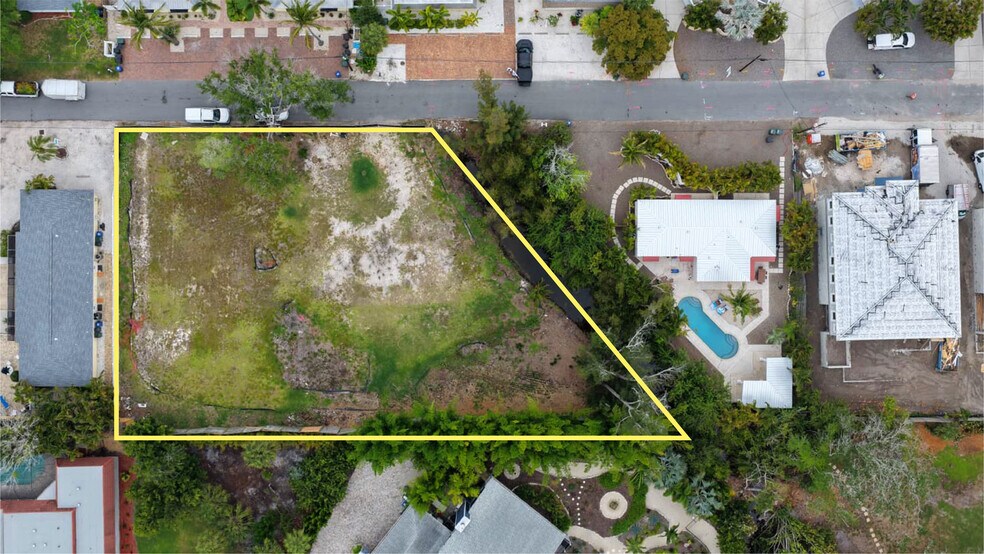 1122 Crescent St, Sarasota, FL à vendre - Photo du bâtiment - Image 2 de 9