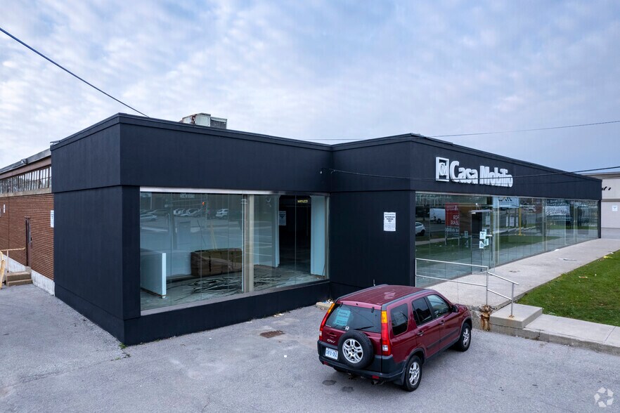 1190 Caledonia Rd, Toronto, ON à vendre - Photo principale - Image 1 de 1