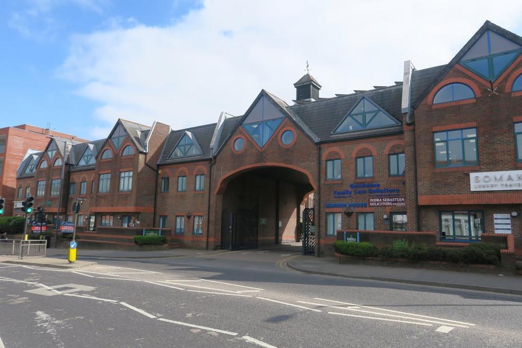 Bessborough Rd, Harrow à louer Photo du bâtiment- Image 1 de 13