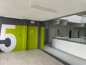 250 Catalonia Ave, Coral Gables, FL for lease Interior Photo- Image 1 of 7