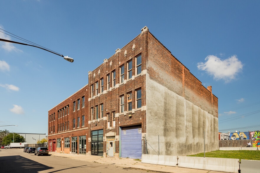 1357 Division St, Detroit, MI for sale - Building Photo - Image 2 of 7