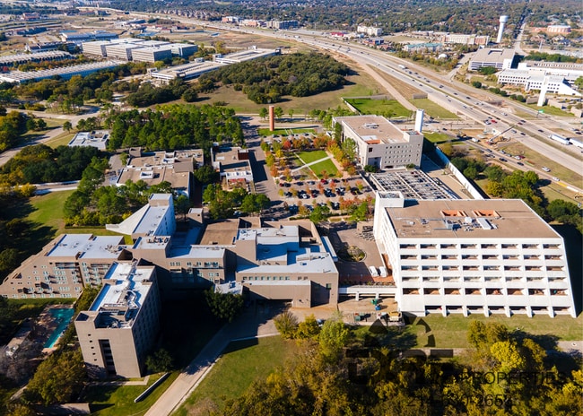 Plus de détails pour 1301 Solana Blvd, Westlake, TX - Bureau, Commerce de détail à louer