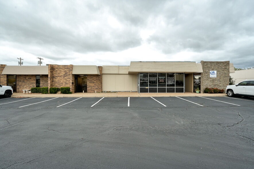 1212 S Air Depot Blvd, Oklahoma City, OK for sale - Building Photo - Image 1 of 34