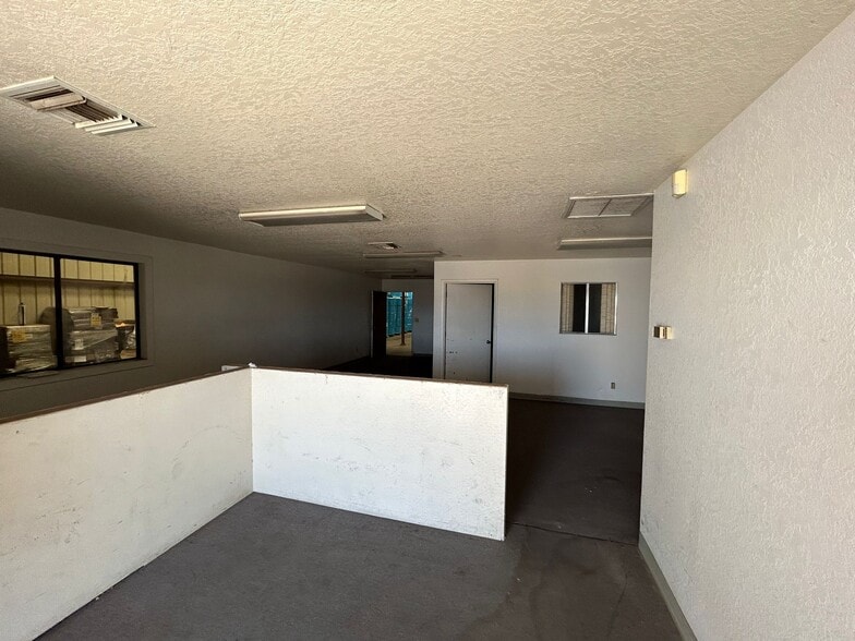 100 E 9th St, Douglas, AZ for lease - Building Photo - Image 3 of 33