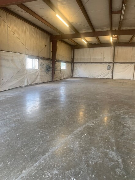111 Texas Ave, San Marcos, TX for lease - Building Photo - Image 3 of 5