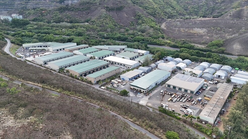 201 Kapaa Quarry Rd, Kailua, HI à louer - Photo du bâtiment - Image 3 de 9