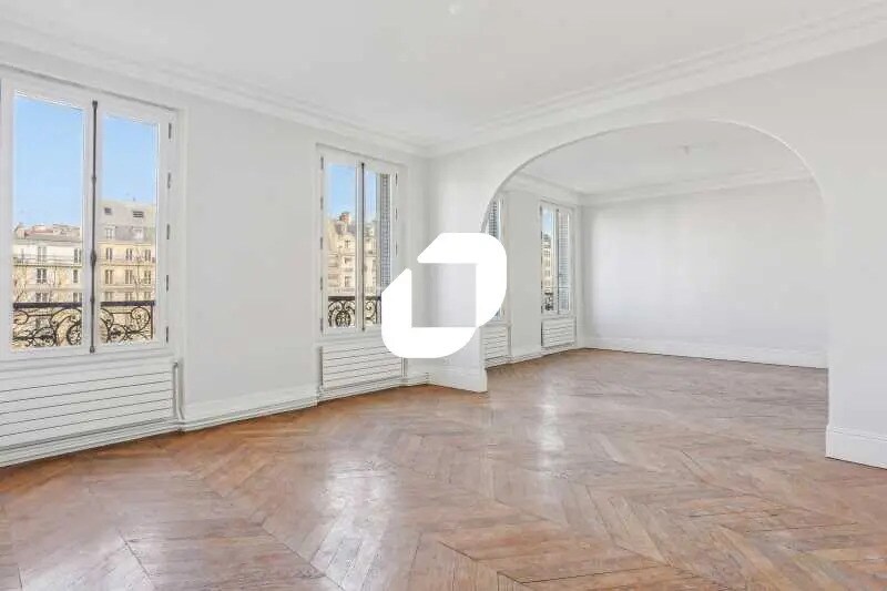 Office in Neuilly-sur-Seine for sale - Interior Photo - Image 2 of 11