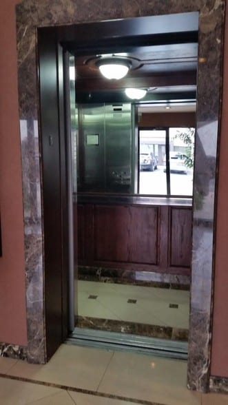 3827 N 10th St, McAllen, TX à vendre - Photo du bâtiment - Image 3 de 15