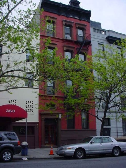 355 E 116th St, New York, NY à louer - Photo du bâtiment - Image 2 de 3