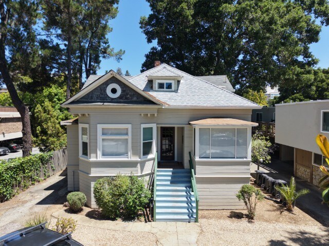 727 Waverley St, Palo Alto, CA à vendre Photo du bâtiment- Image 1 de 16