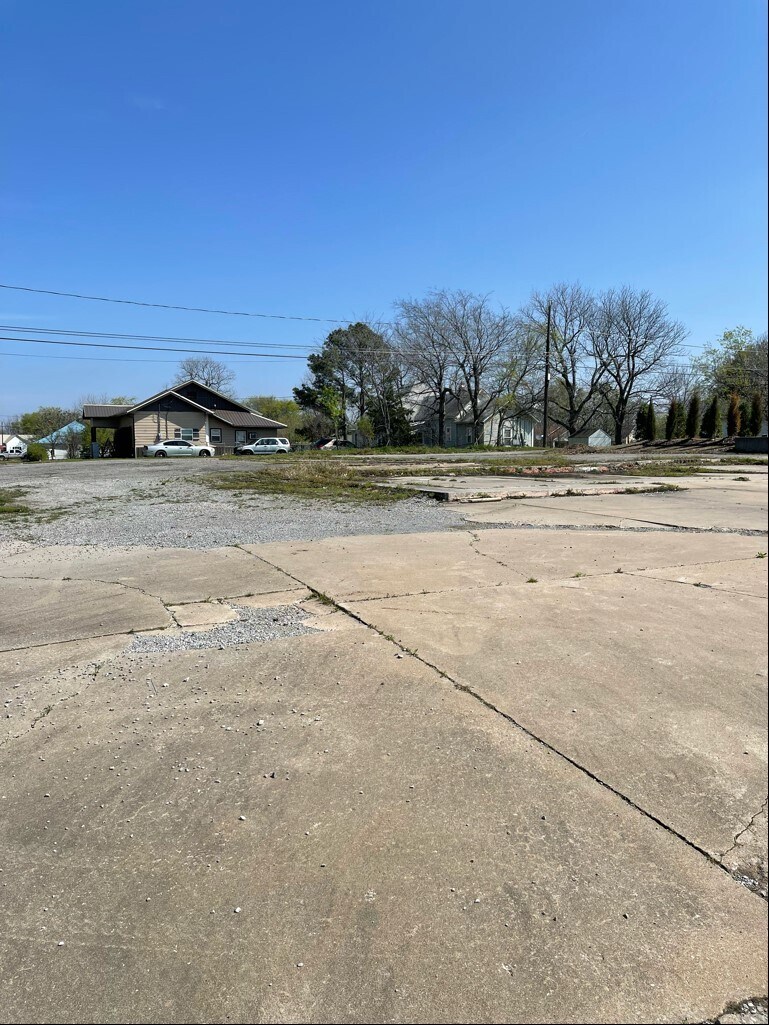 335 Carl Albert Pkwy Blvd, Mcalester, OK à vendre Photo principale- Image 1 de 3