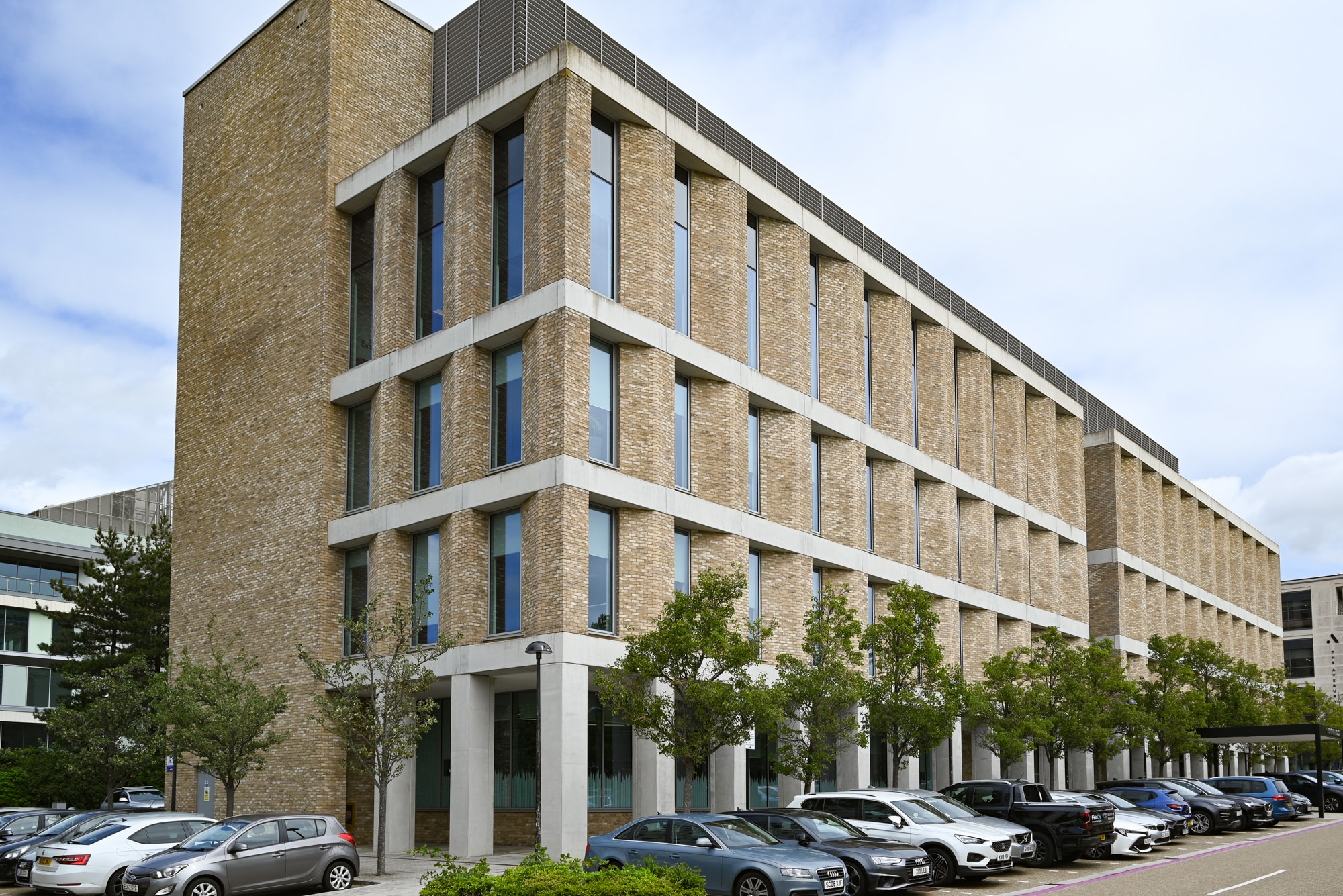 Avebury Blvd, Milton Keynes for lease Building Photo- Image 1 of 11