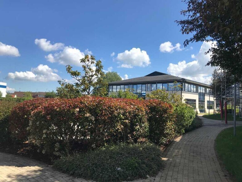 Flex dans Trappes à louer - Photo du bâtiment - Image 3 de 6