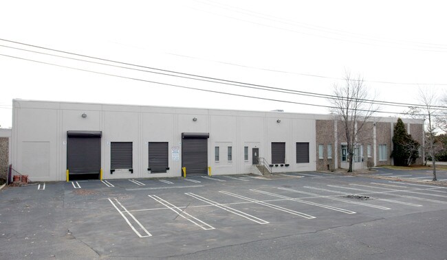 Plus de détails pour 40a Cotters Ln, East Brunswick, NJ - Industriel à louer