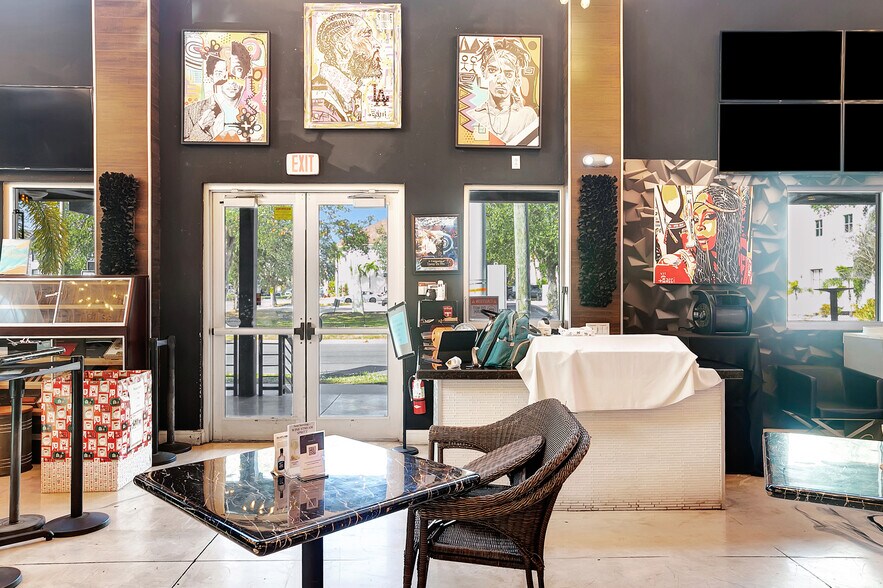 122 S Howard Ave, Tampa, FL à louer - Photo du bâtiment - Image 2 de 58