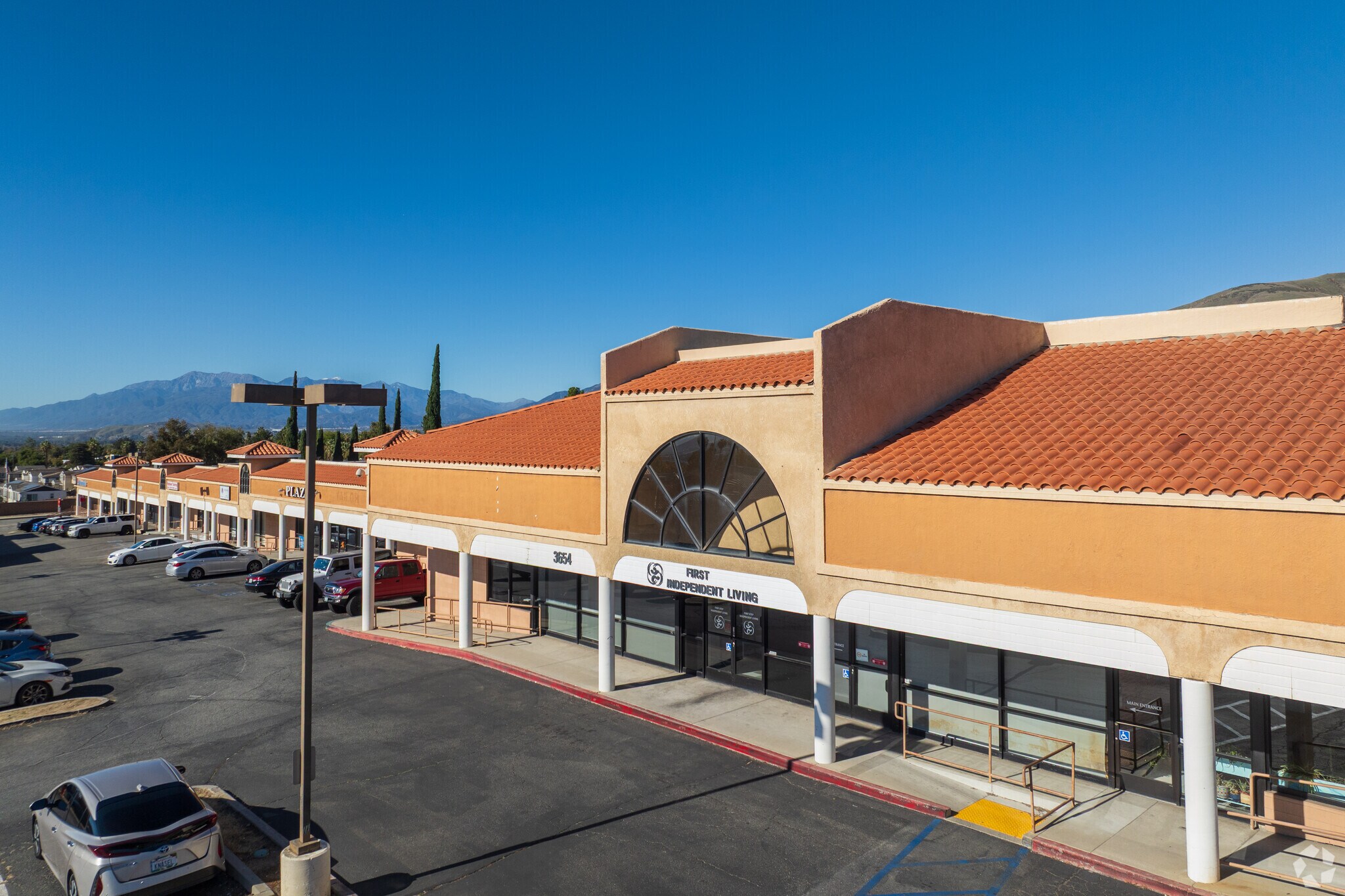 3694 Highland Ave, Highland, CA à vendre Photo principale- Image 1 de 1