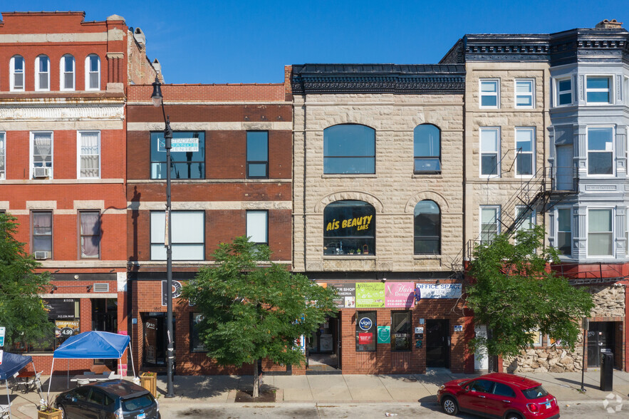 1860-1862 S Blue Island Ave, Chicago, IL à vendre - Photo du bâtiment - Image 1 de 1