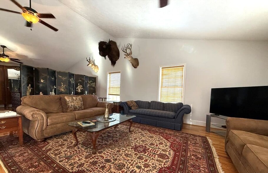 10820 Sontag Rd, Martinsville, VA for sale - Interior Photo - Image 3 of 17