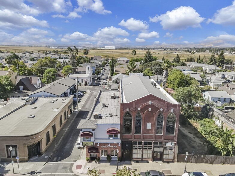 627 Main St, Suisun City, CA à vendre - Photo du bâtiment - Image 3 de 20