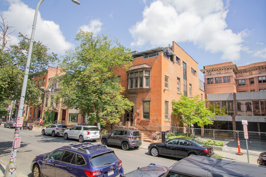28 2nd St portefeuille de 2 propriétés à vendre sur LoopNet.ca - Photo du bâtiment - Image 2 de 52