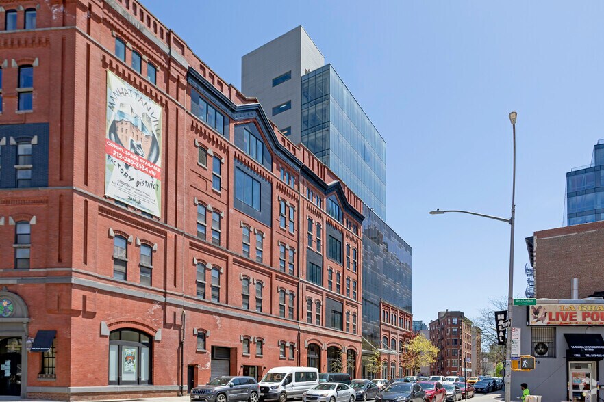 461 W 126th St, New York, NY à louer - Photo du bâtiment - Image 2 de 13