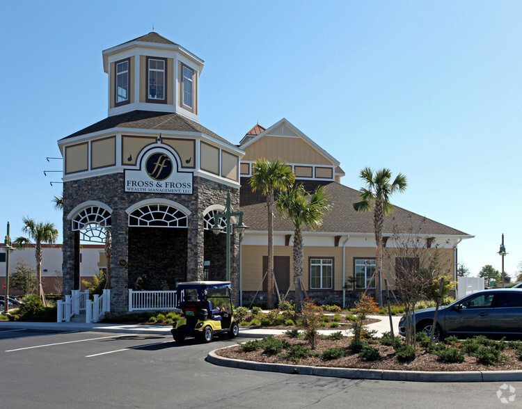 910 Old Camp Rd, The Villages, FL for sale - Primary Photo - Image 1 of 1