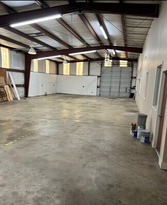 Plus de détails pour 5851 Red Bluff Rd, Pasadena, TX - Local d'activités à louer
