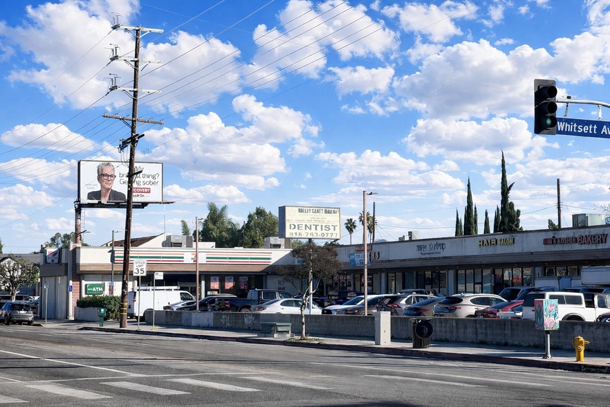 12450 Burbank Blvd, North Hollywood, CA à louer - Photo du bâtiment - Image 2 de 11