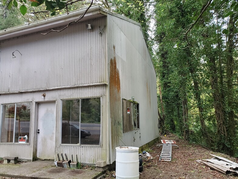 5394 Salmon River Hwy, Otis, OR for sale - Building Photo - Image 2 of 8