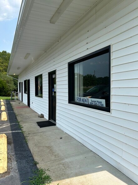 2753 Dogtown Rd, Goochland, VA à louer - Photo du bâtiment - Image 2 de 10