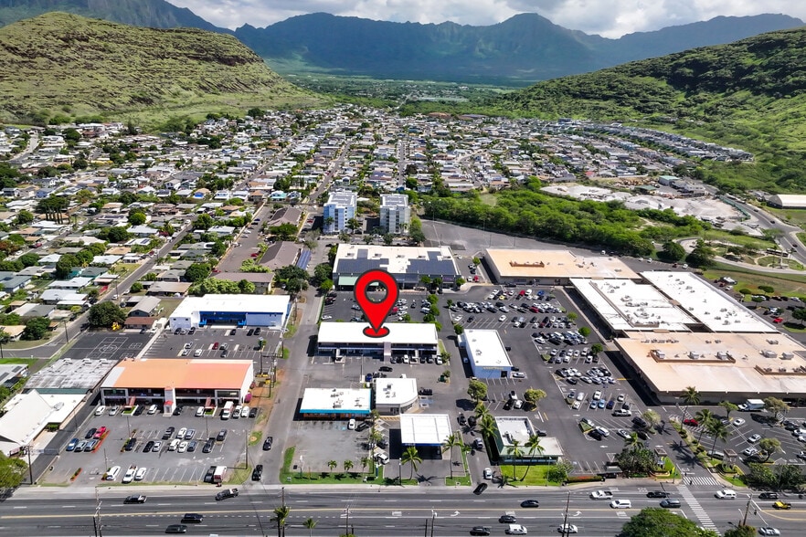 86-090 Farrington Hwy, Waianae, HI à vendre - Photo du bâtiment - Image 2 de 13