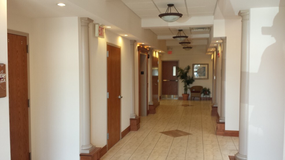 1103 Rocky Dr, West Lawn, PA à louer - Photo intérieure - Image 3 de 6