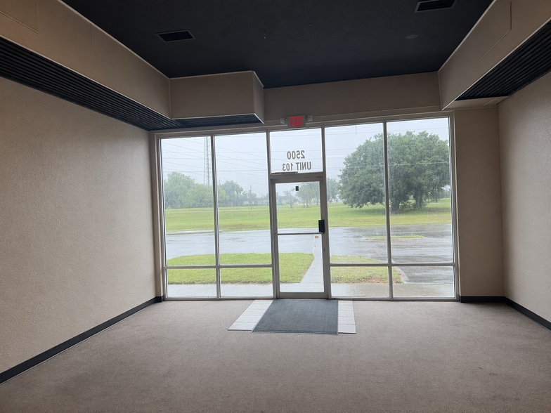 2500 NW 6th St, Ocala, FL for lease - Building Photo - Image 2 of 21