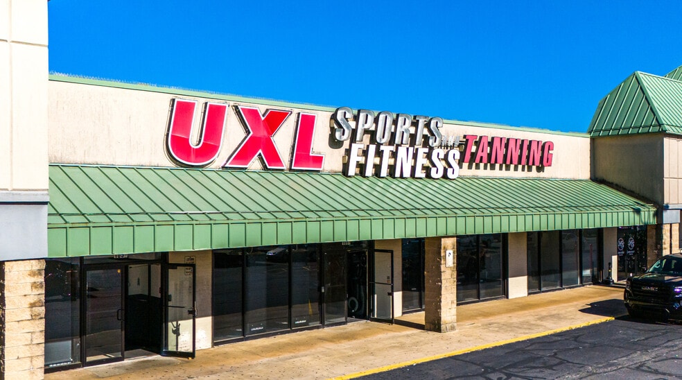 1057 Pearl Rd, Brunswick, OH à louer - Photo du bâtiment - Image 2 de 15