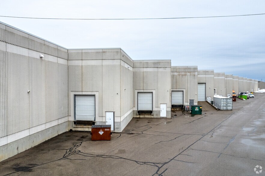 6221 Highway 7, Vaughan, ON for lease - Building Photo - Image 2 of 2
