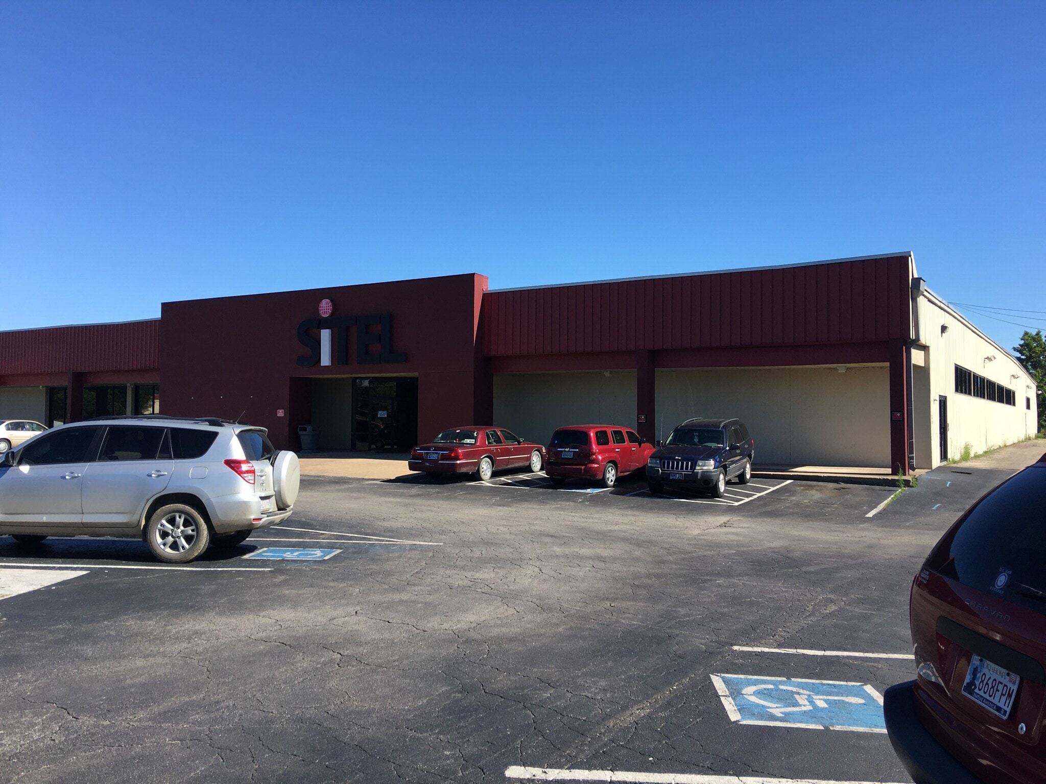 3001 SE Frank Phillips Blvd, Bartlesville, OK for lease Building Photo- Image 1 of 4