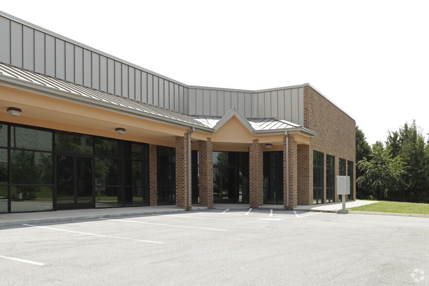 1074 Pedigo Way, Bowling Green, KY à louer - Photo du bâtiment - Image 1 de 15