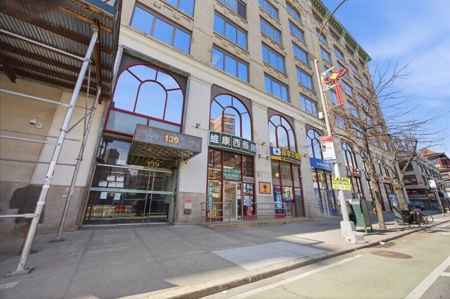 139 Centre St, New York, NY à vendre - Photo du bâtiment - Image 3 de 31