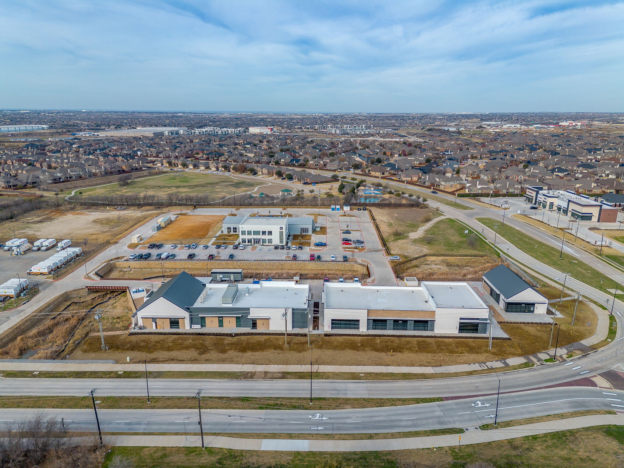 9555 Harmon Rd, Fort Worth, TX for lease Primary Photo- Image 1 of 14